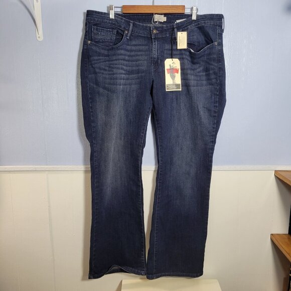 Levi's San Francisco 22W Dark Wash Denim Blue Bold Curve Bootcut Jeans - Picture 2 of 9